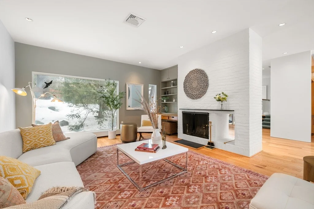 Photo of 32 Moon Hill Road