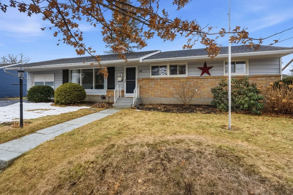 Photo of 93 Blue Bell Rd