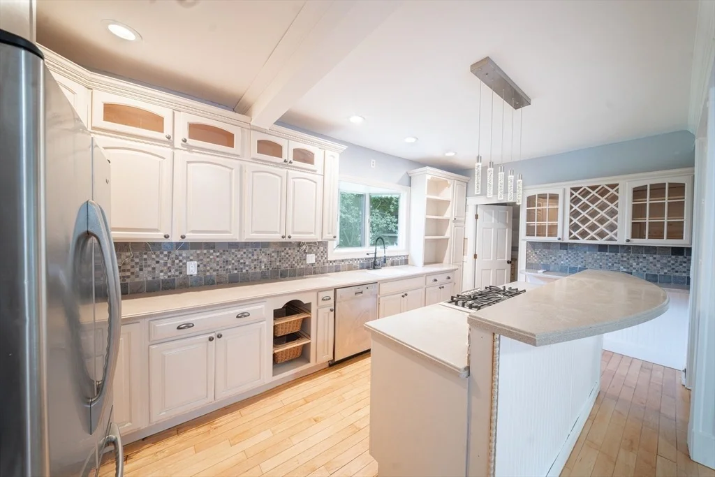 Photo of 34 Dewey Ave