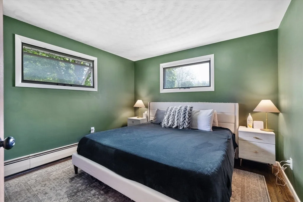 Photo of 8 Horseshoe Dr