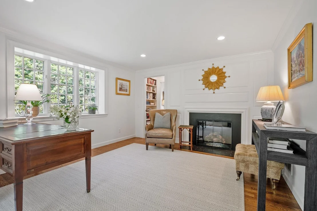 Photo of 1319 Monument Street