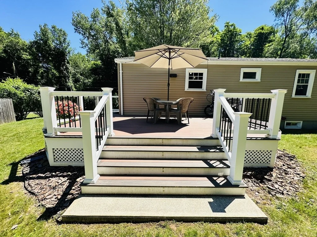 Photo of 170 Treetop Ave