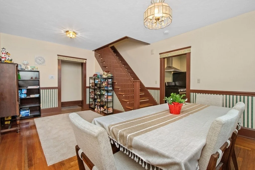 Photo of 210 Robert St
