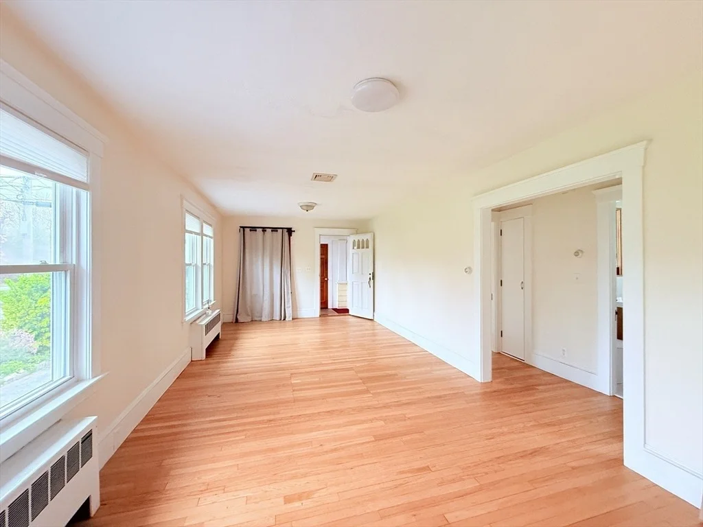 Photo of 47 Kendall Ave