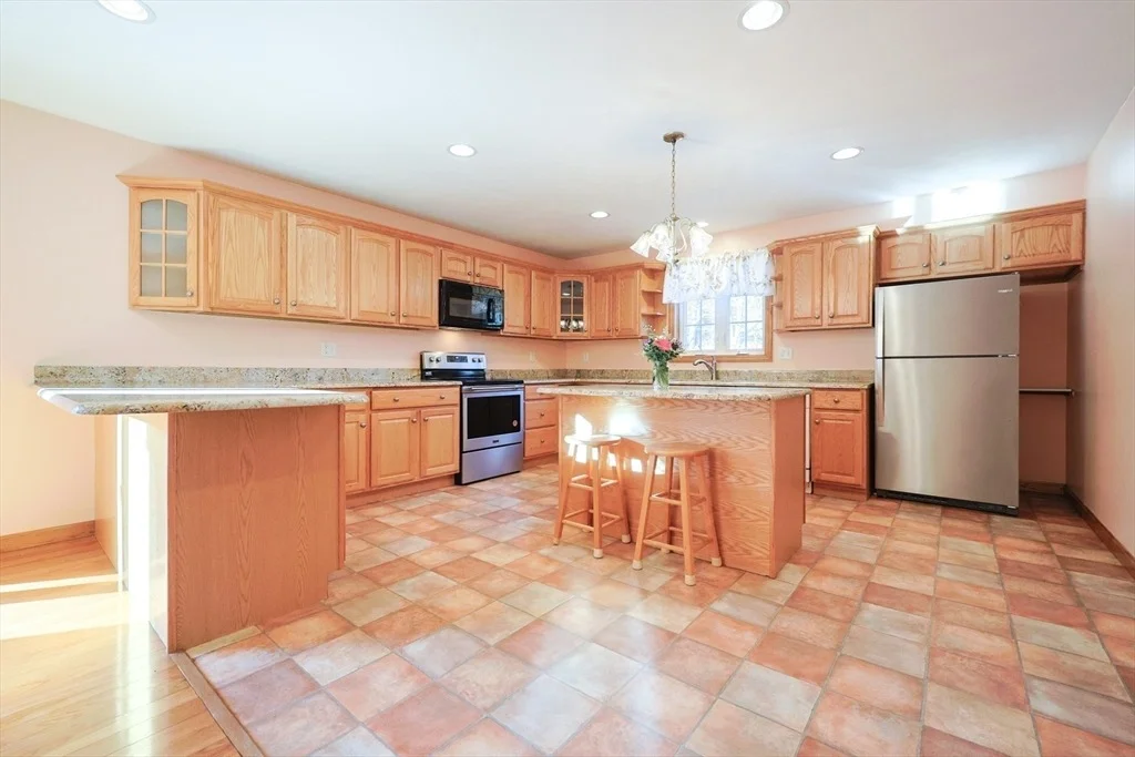 Photo of 1380 North Brookfield Rd