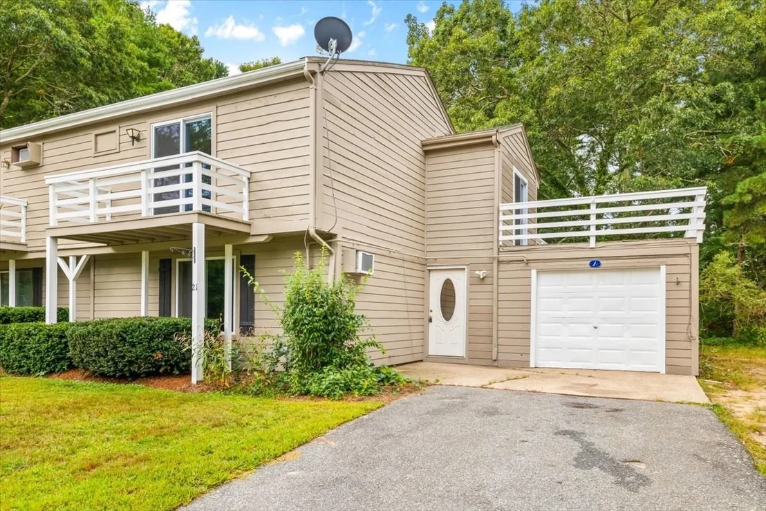 Photo of Unit 21 at 21 Surrey Ln