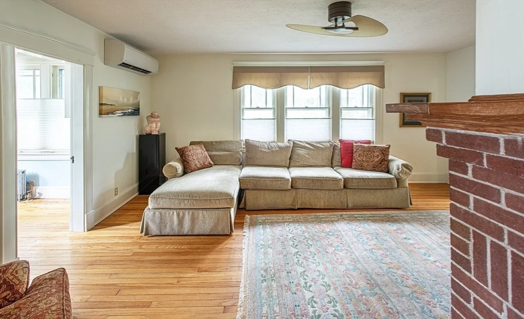 Photo of 61 Massasoit Street
