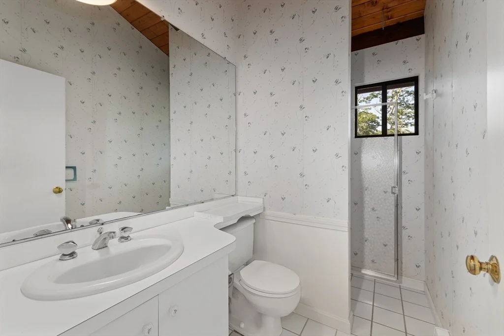 Photo of 150 Hesperus Ave