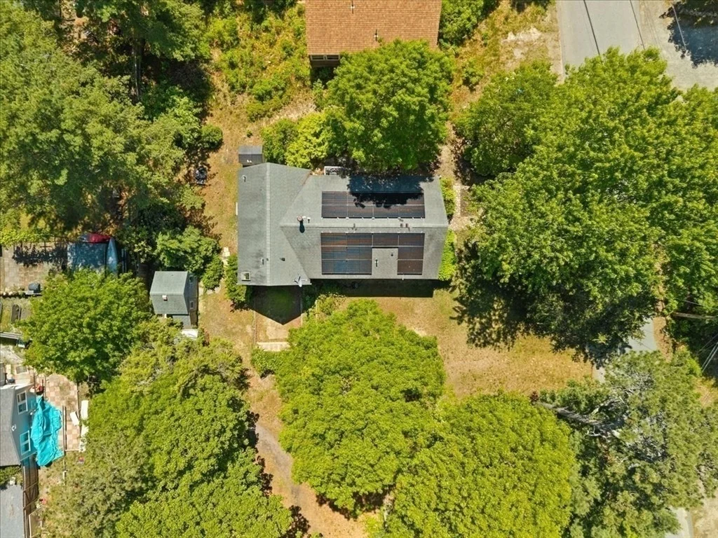 Photo of 2 Cardinal Ave