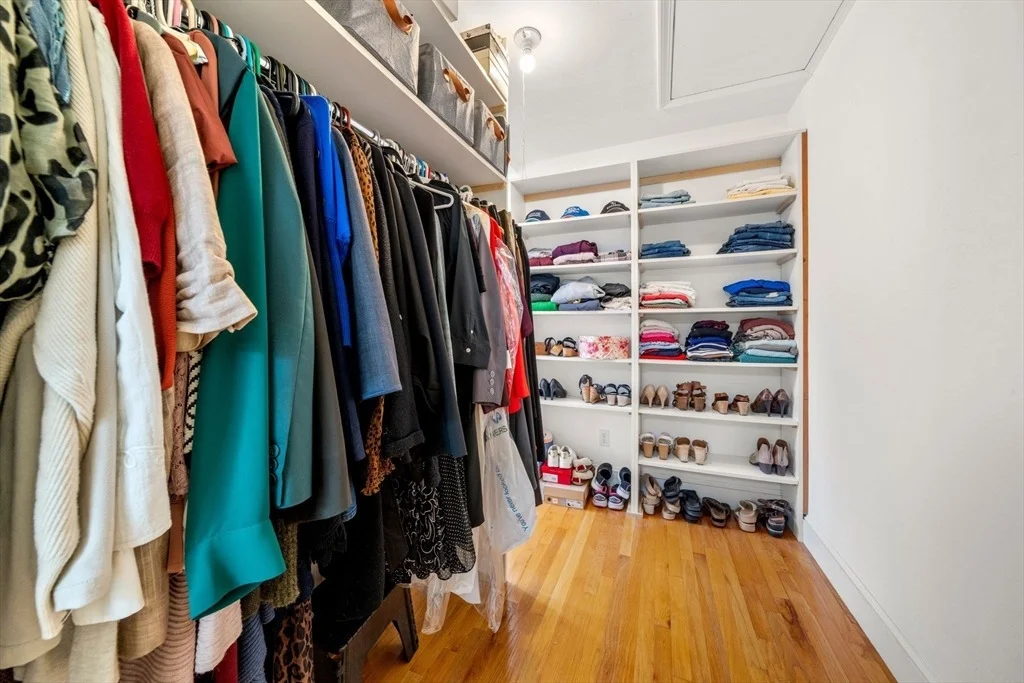 Photo of 359 Holly Rd