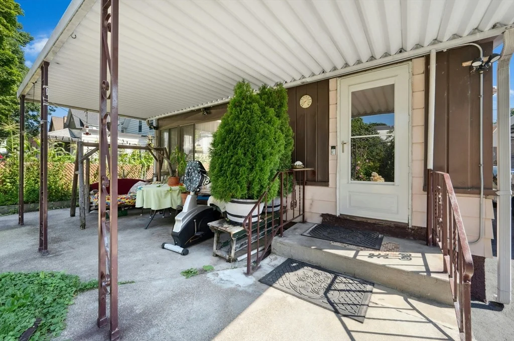 Photo of 96 Lake Ave