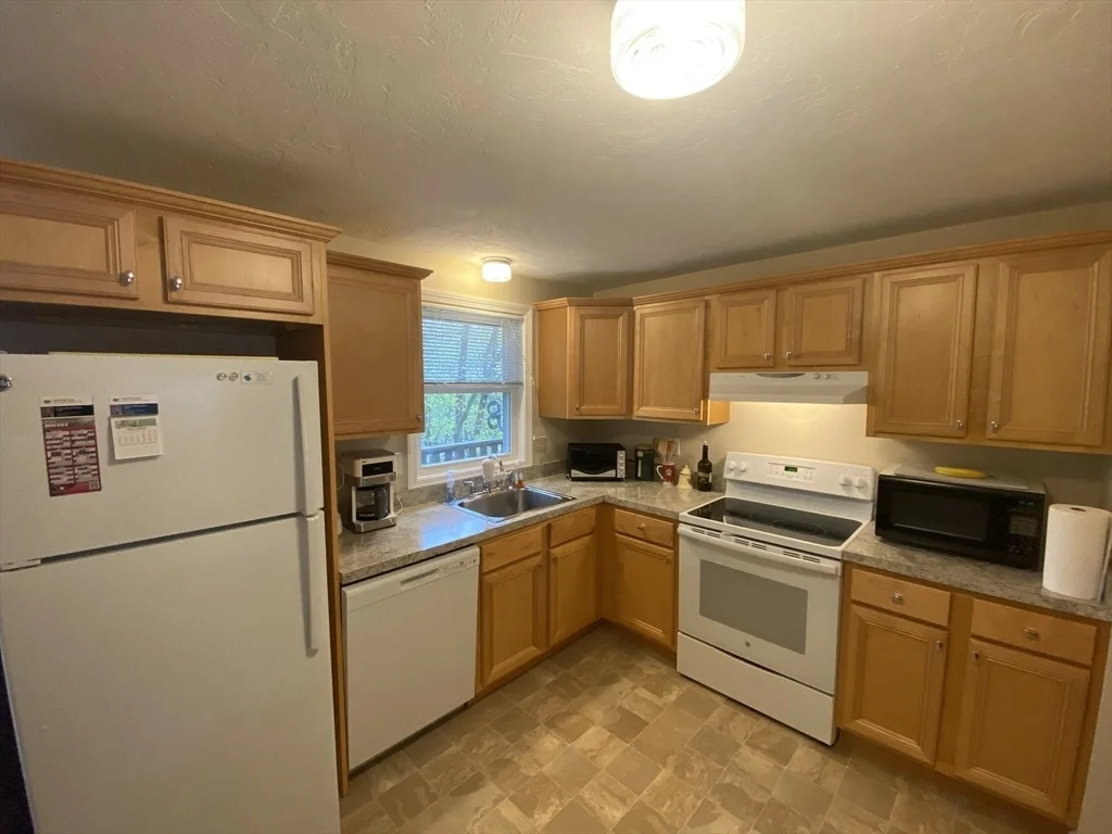 Photo of Unit A at 17 Timrod Dr