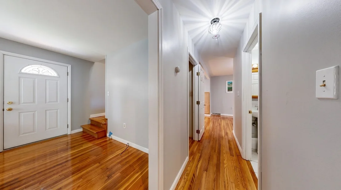 Photo of 19 Fieldcrest Ter