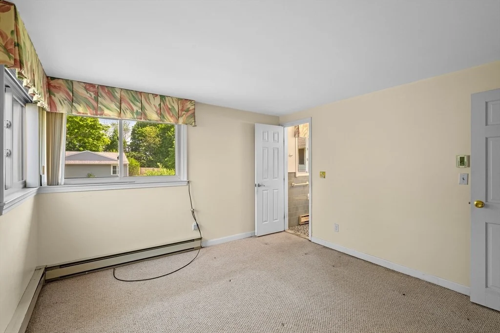 Photo of 64 Amherst Rd