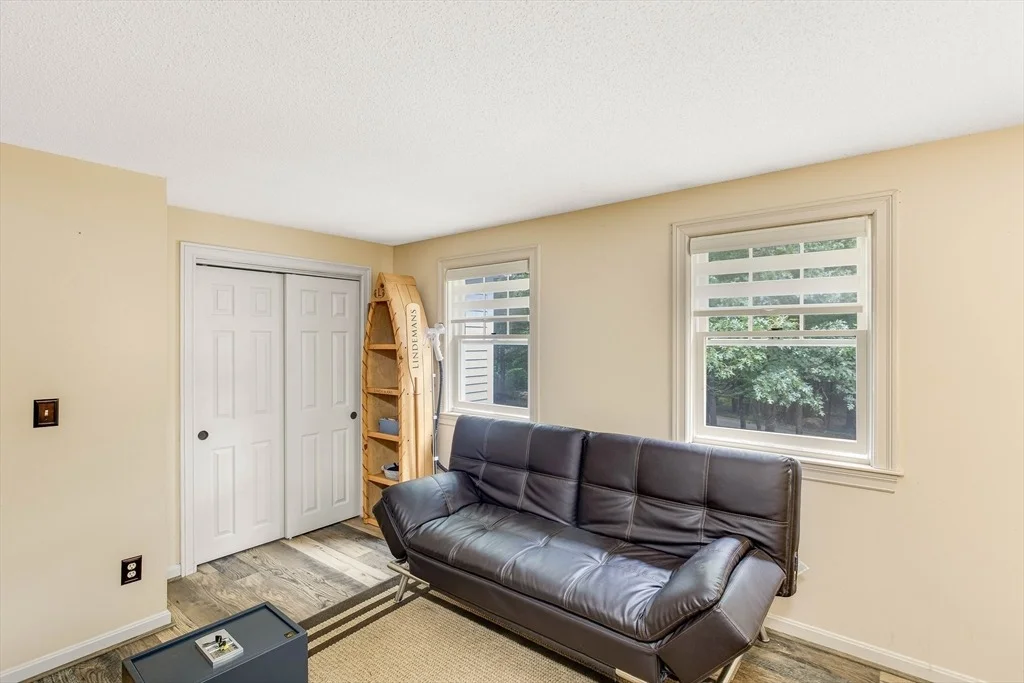 Photo of 156 Newbury Rd
