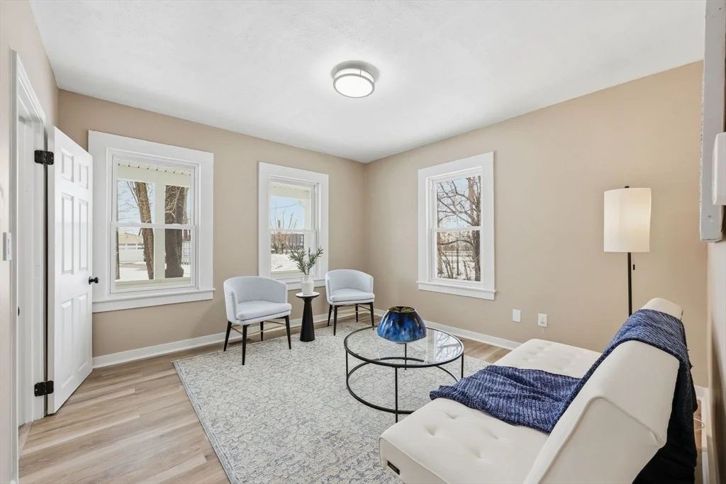 Photo of 29 Lowell Ave