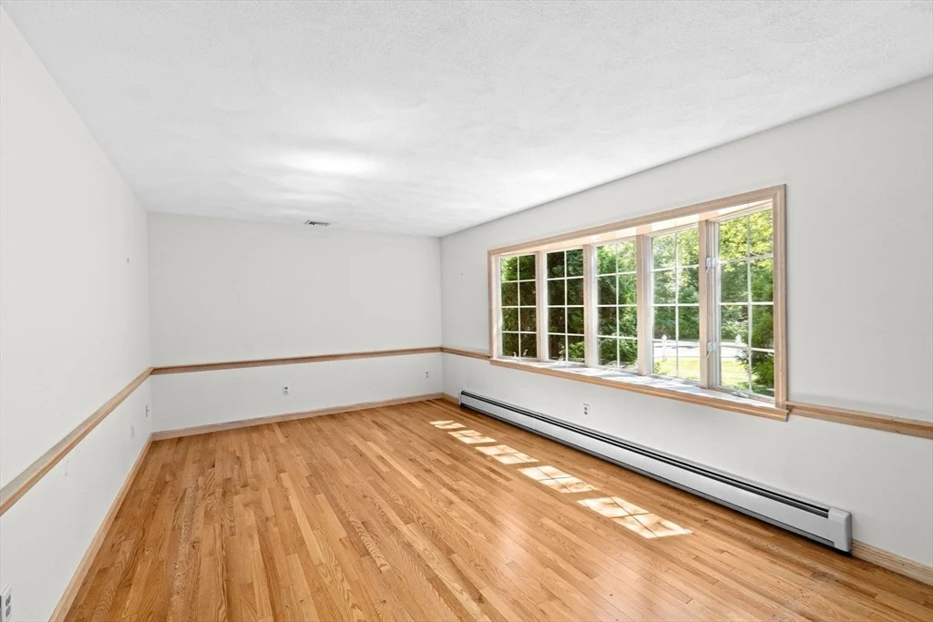 Photo of 166 Carriage Lane