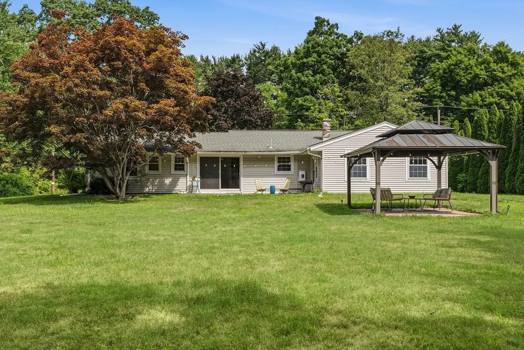 Photo of 38 Ruthellen Rd