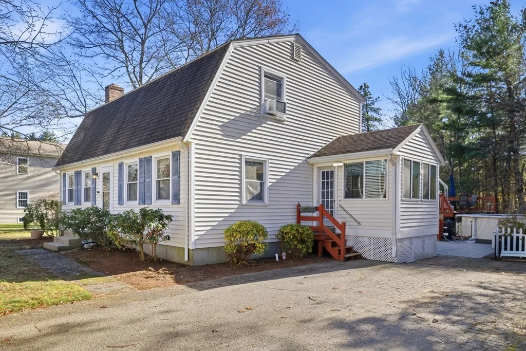 Photo of 24 Maverick Dr