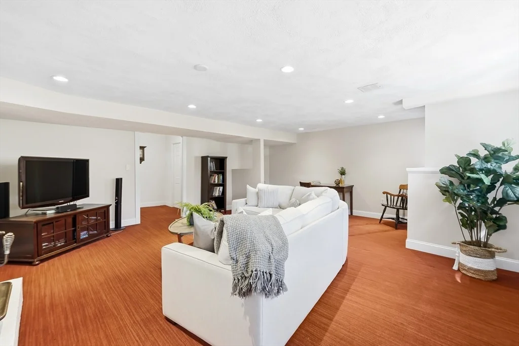 Photo of 98 Blossomcrest Rd