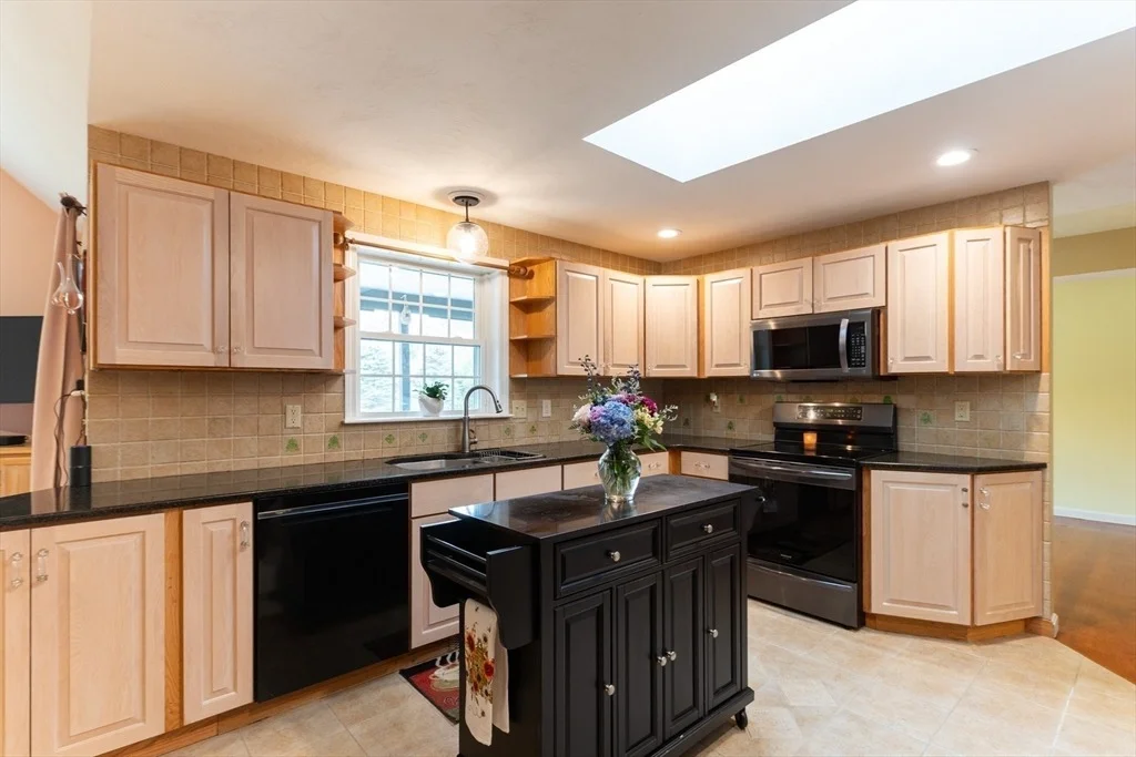 Photo of 110 Hosley Rd