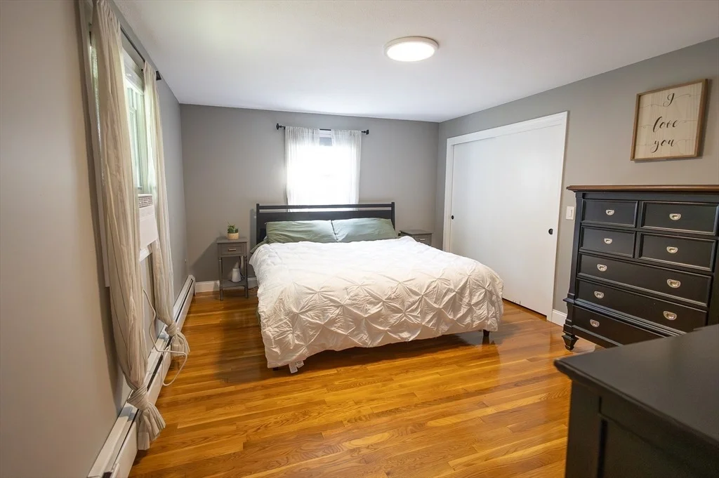 Photo of 32 Alvirne Dr