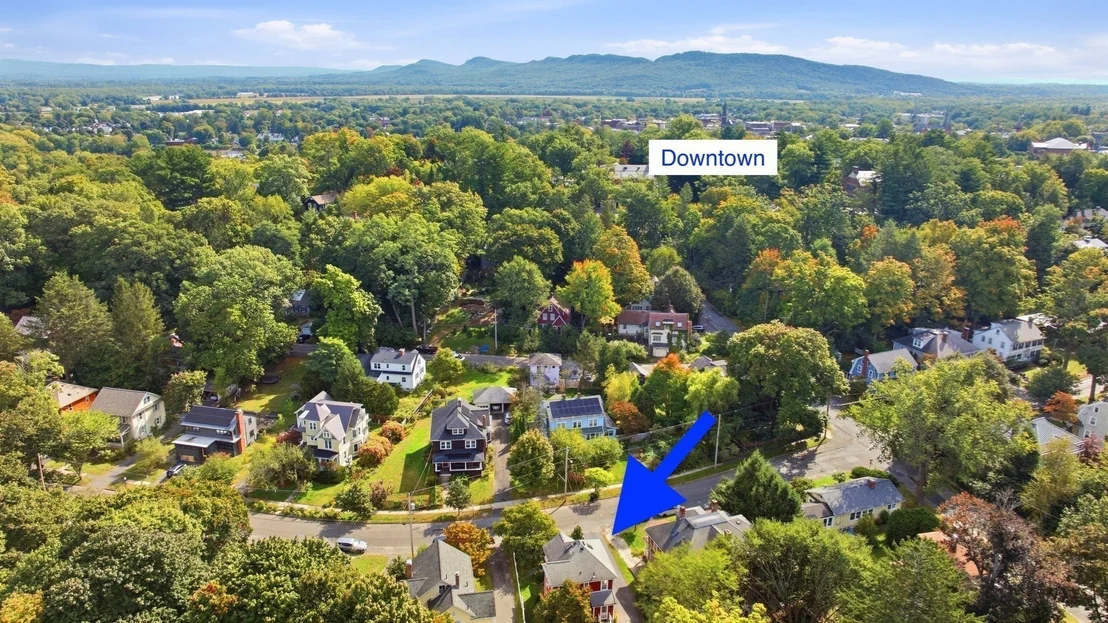 Photo of 211 Crescent St