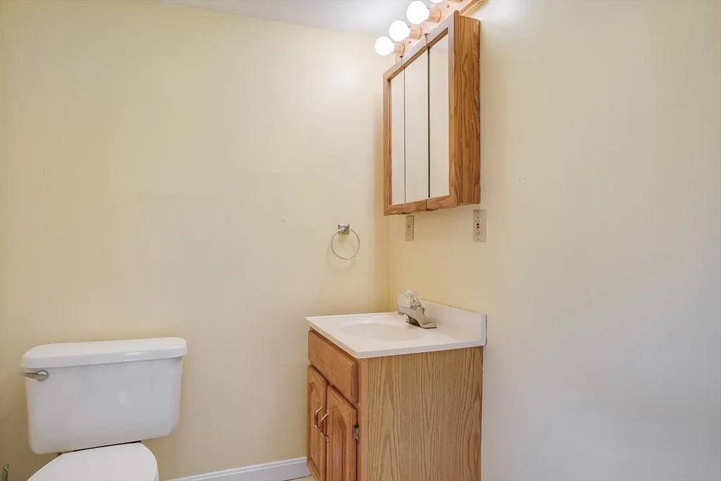 Photo of 115 Cable Ave