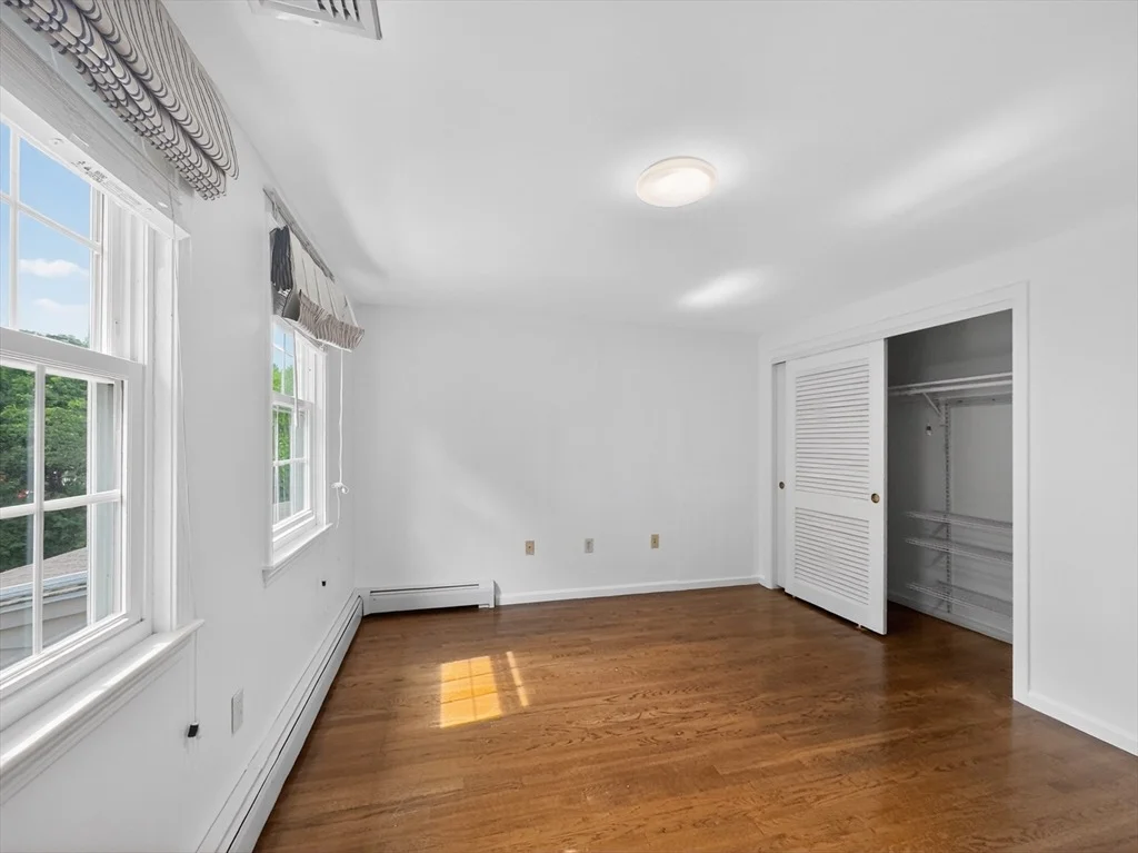 Photo of 19 Tilton Ln