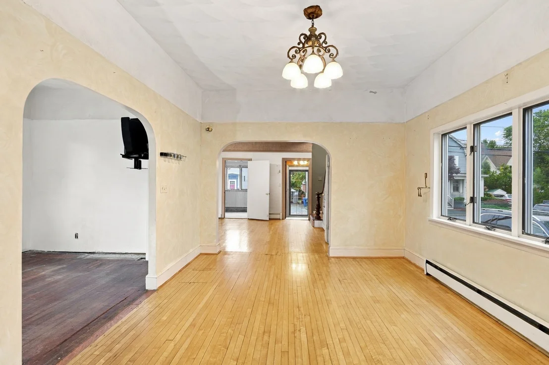 Photo of 85 Pine St
