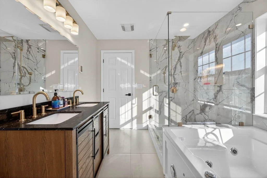 Photo of 43 Mohawk Dr