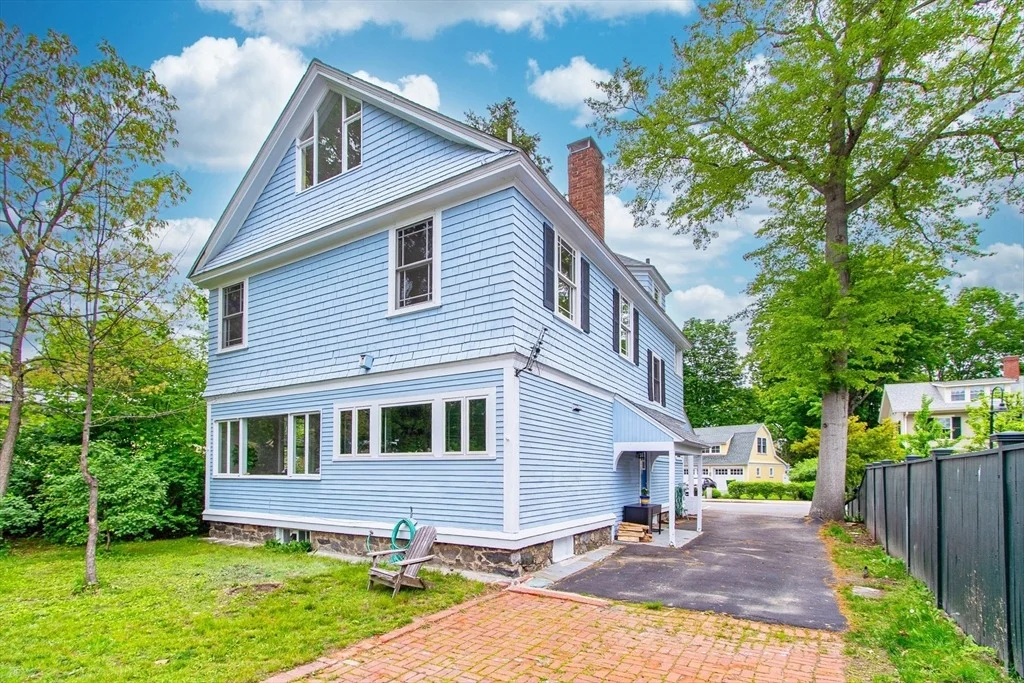 Photo of 14 Thoreau Street