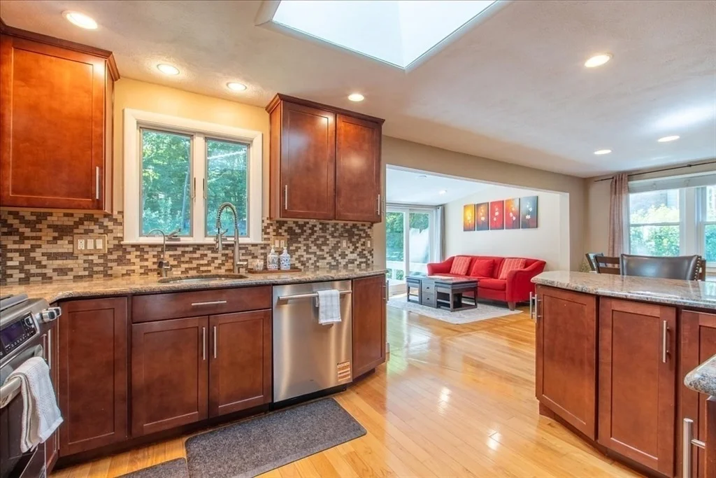 Photo of 37 Lantern Ln.