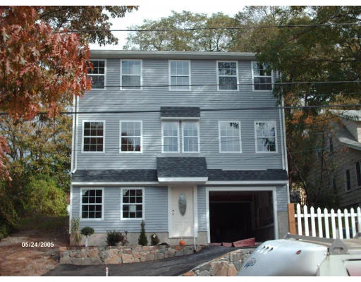 Photo of 12 Sampson Ave