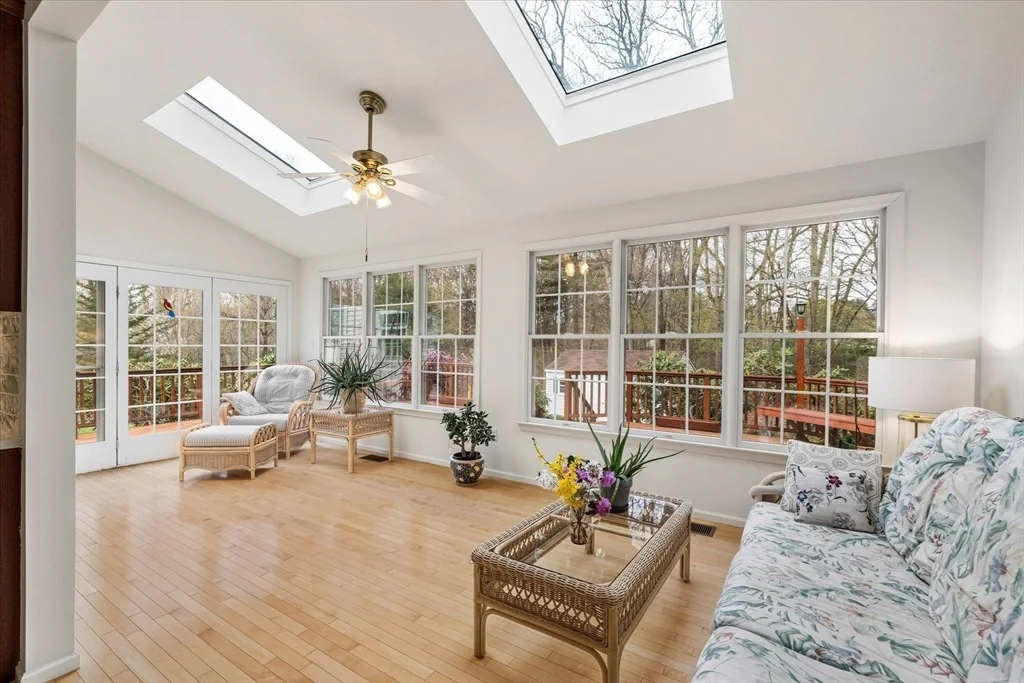 Photo of 7 Thoreau Cir
