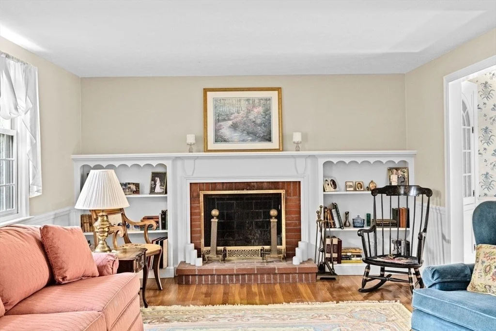 Photo of 28 Riverside Drive