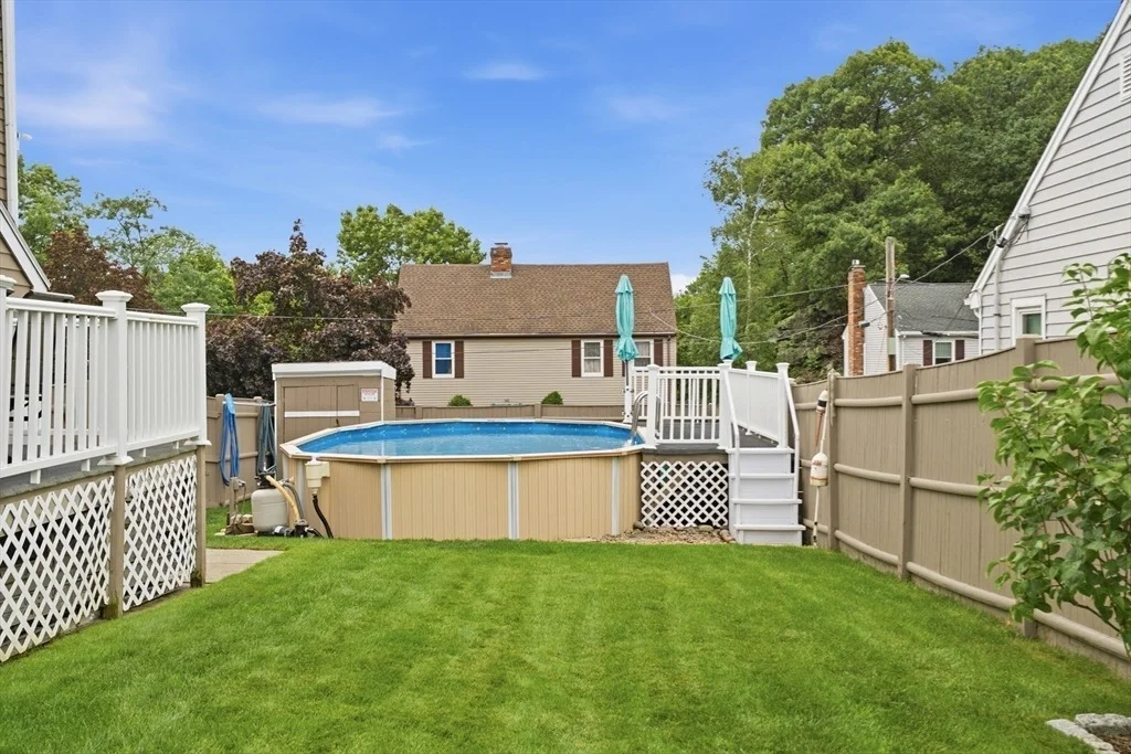 Photo of 74 Maplewood Rd
