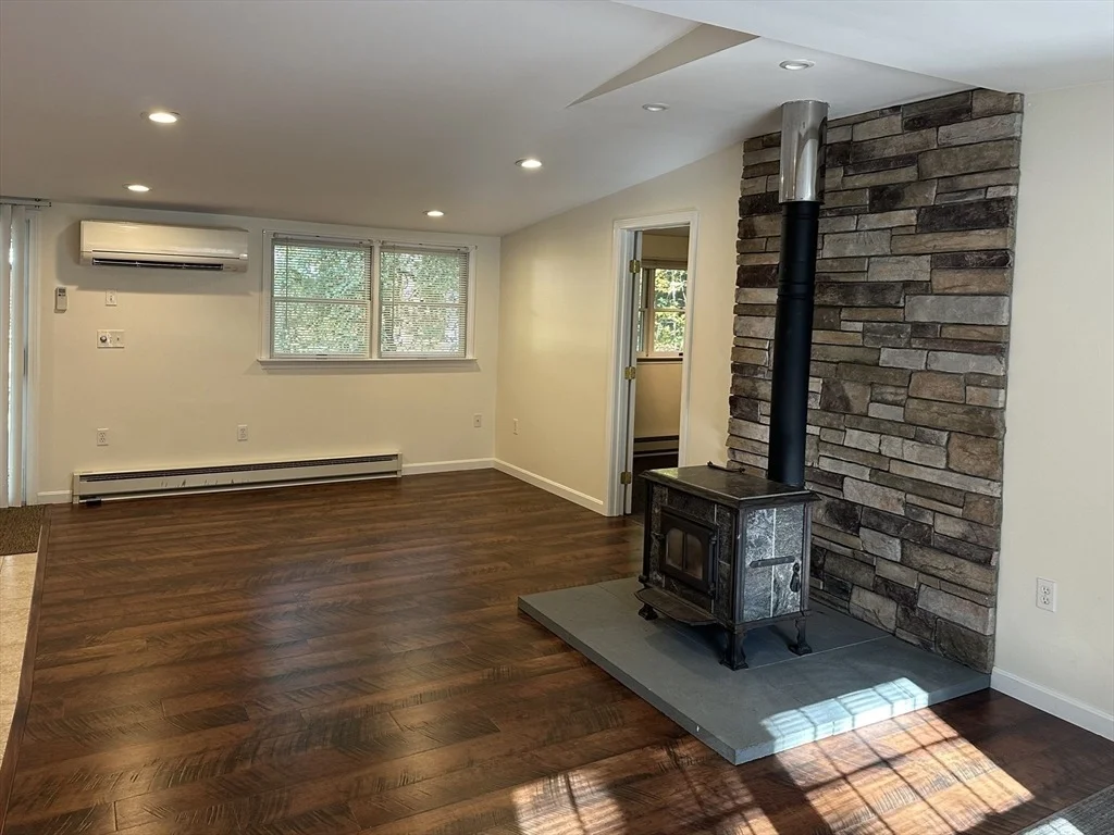 Photo of 4 Highland Ave