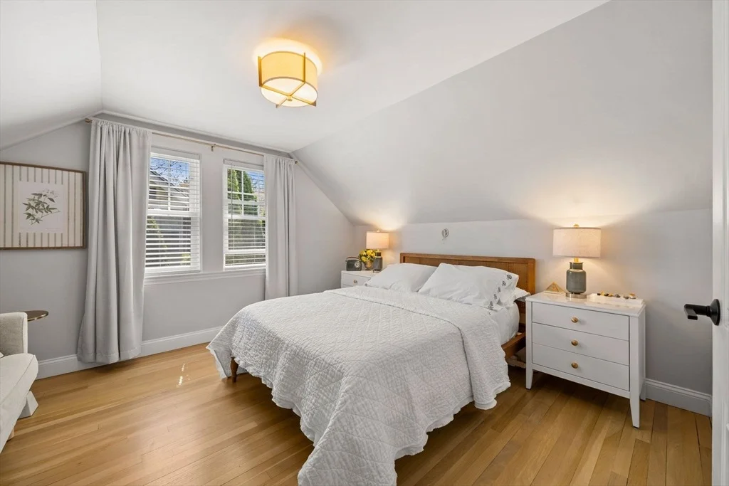 Photo of 76 Perkins St
