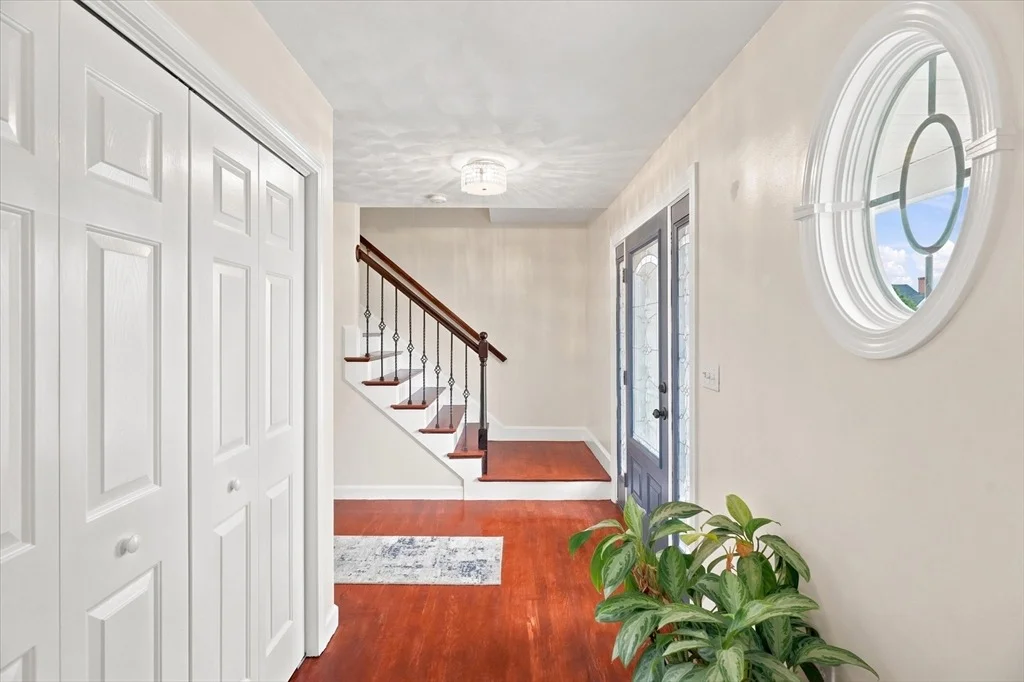 Photo of 33 Fairway Dr