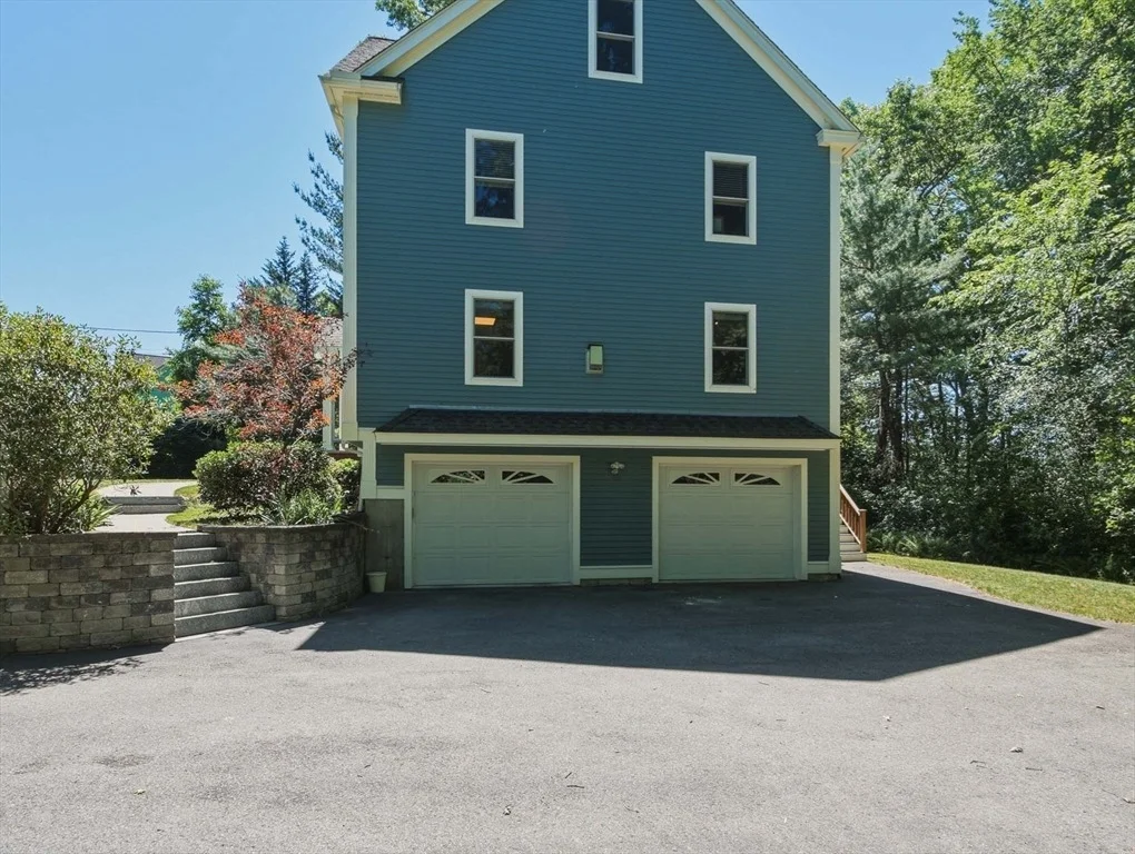 Photo of 448 Middlesex Ave