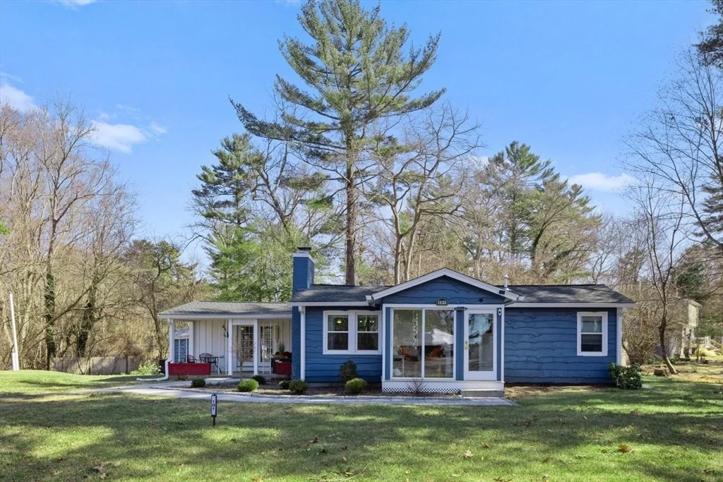 Photo of 101 Annawon Dr