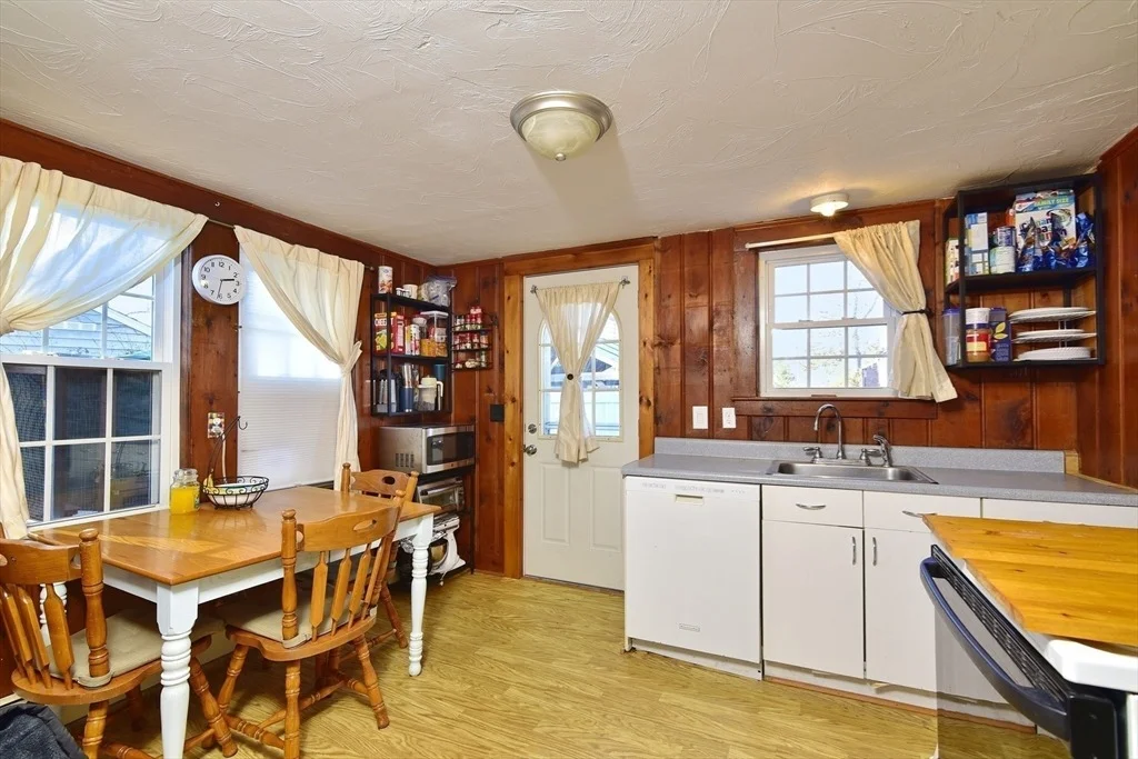 Photo of 2 Pine St.