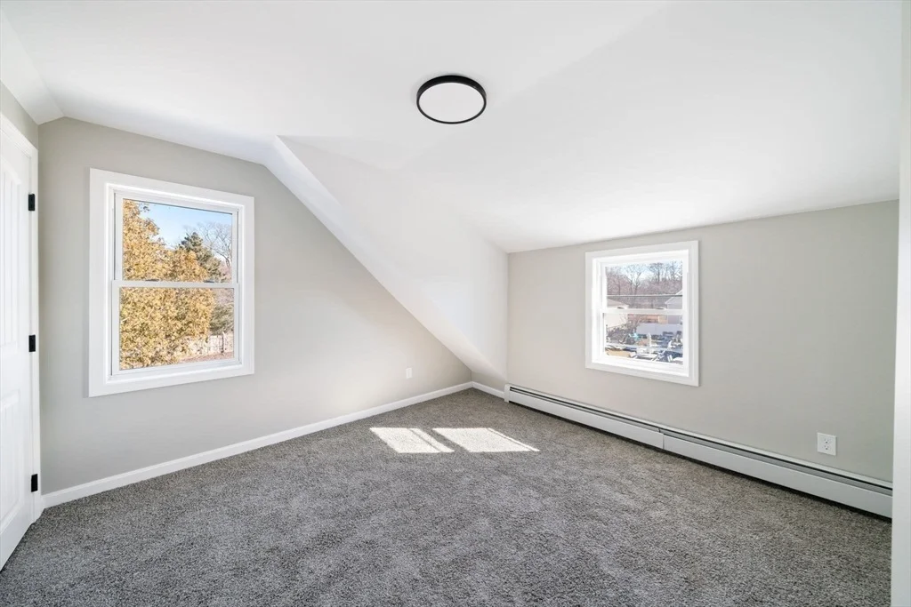 Photo of 71 Akin St