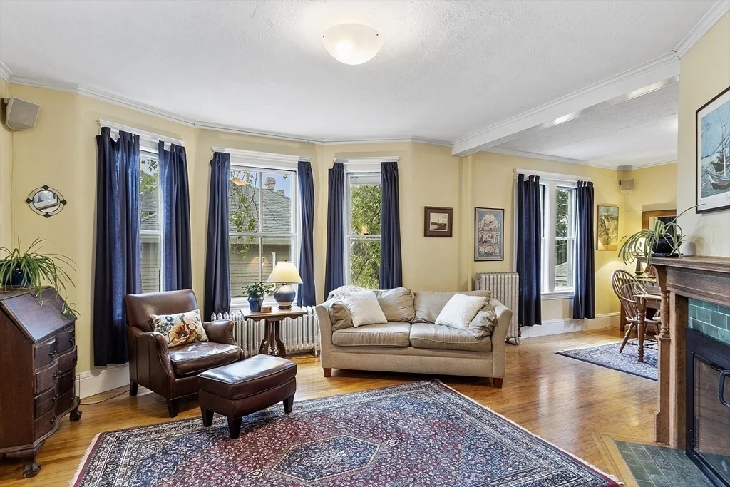 Photo of 6 Moore Ave