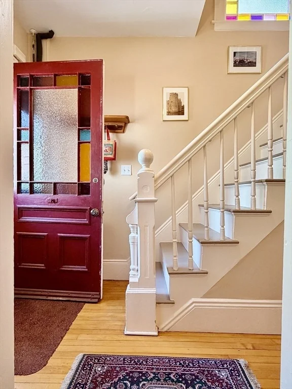 Photo of 10 Mountain Ave