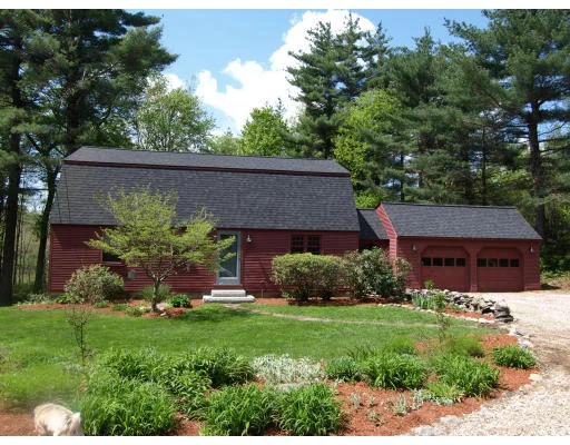 Photo of 18 Burnham Rd