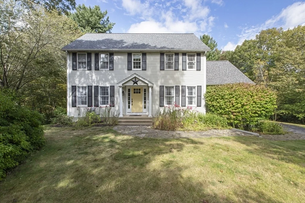 Photo of 11 Old Farm Rd