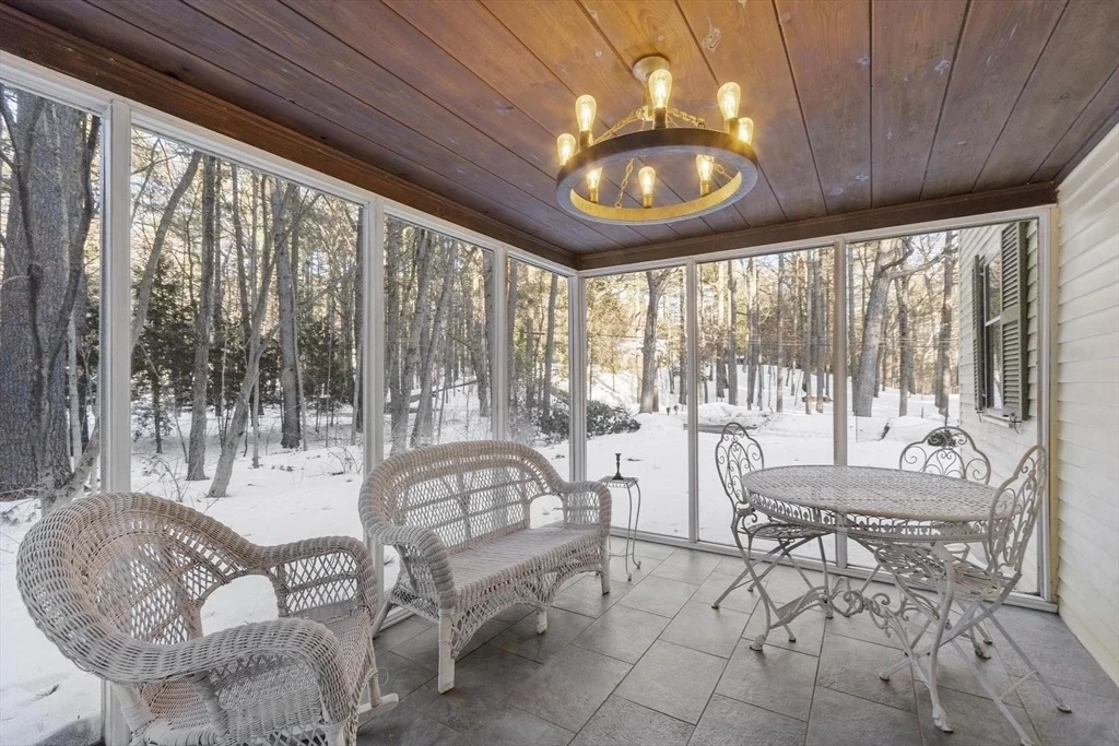 Photo of 265 College Rd