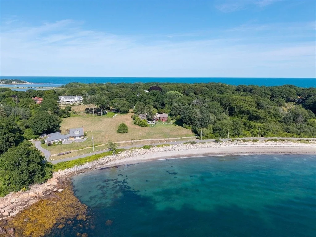 Photo of 100 Eastern Point Blvd